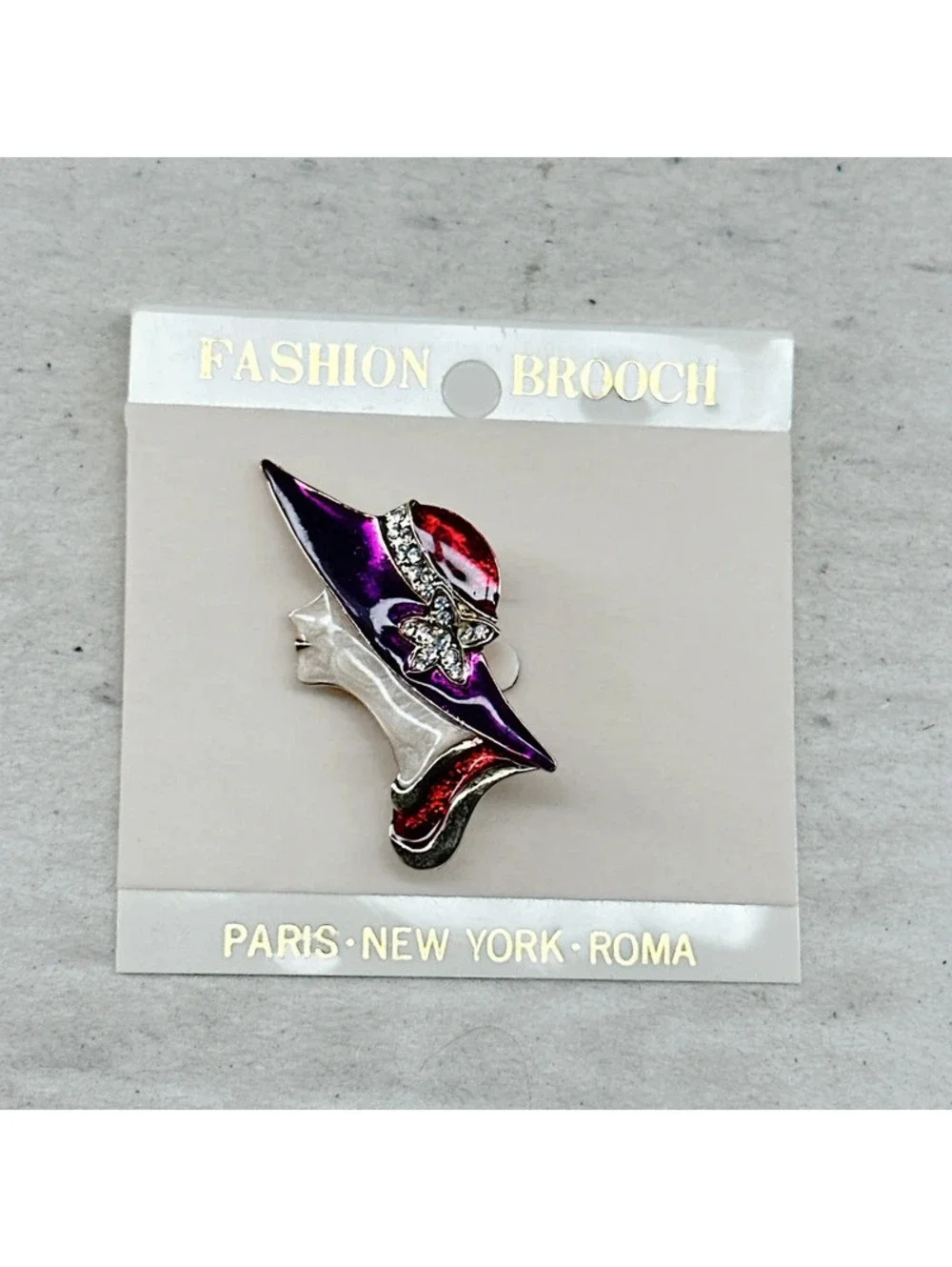 360u. Red Hat Ladyface Brooch